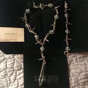 Edgy necklace and bracelet